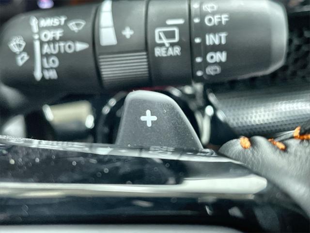 Photo of 2026 Platinum White Pearl Honda CR-V Hybrid