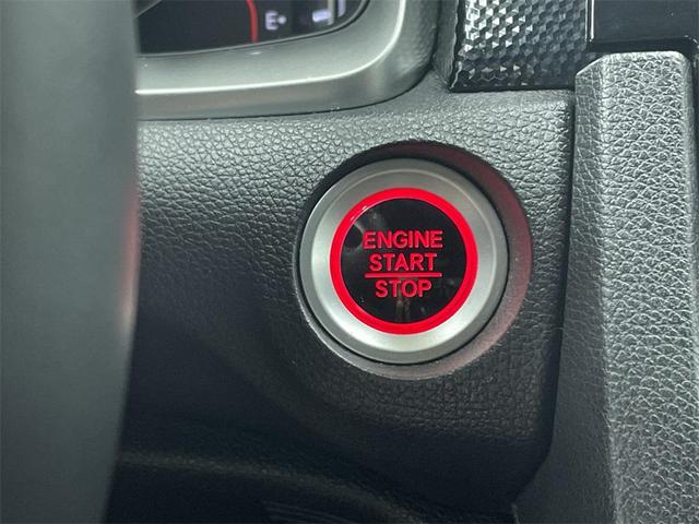 Photo of 2020 Platinum White Pearl Honda Civic