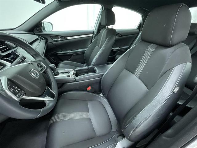 Photo of 2020 Platinum White Pearl Honda Civic