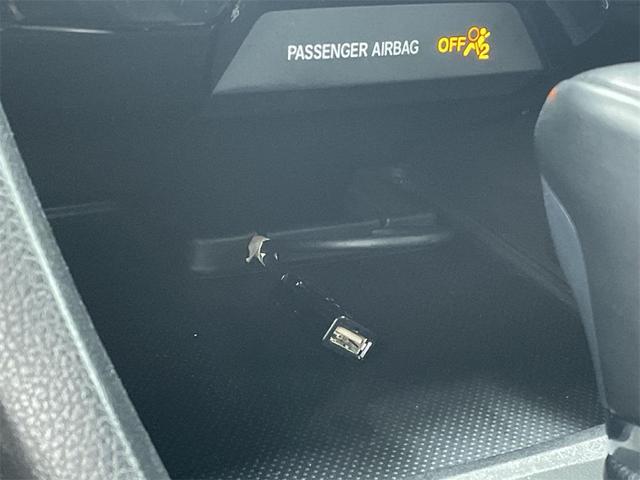 Photo of 2020 Platinum White Pearl Honda Civic