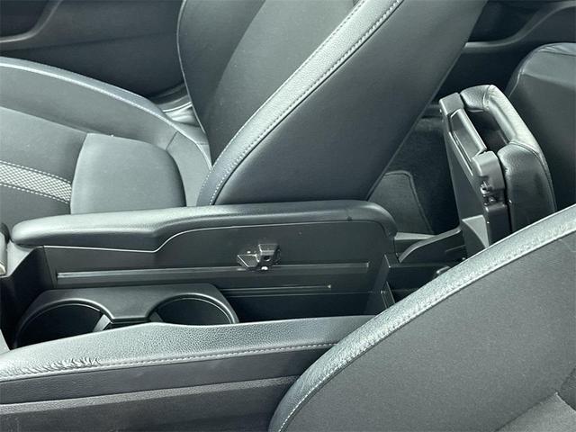 Photo of 2020 Platinum White Pearl Honda Civic