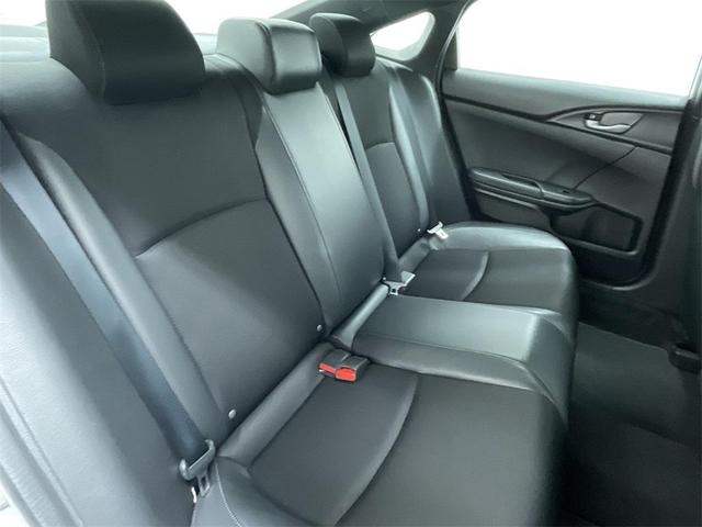Photo of 2020 Platinum White Pearl Honda Civic