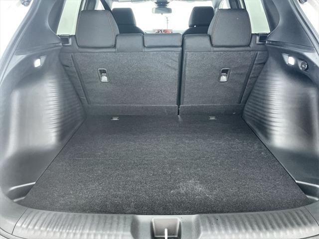 Photo of 2025 Platinum White Pearl Honda HR-V