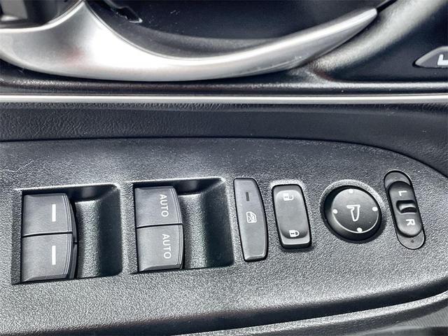 Photo of 2022 Modern Steel Metallic Honda CR-V Hybrid