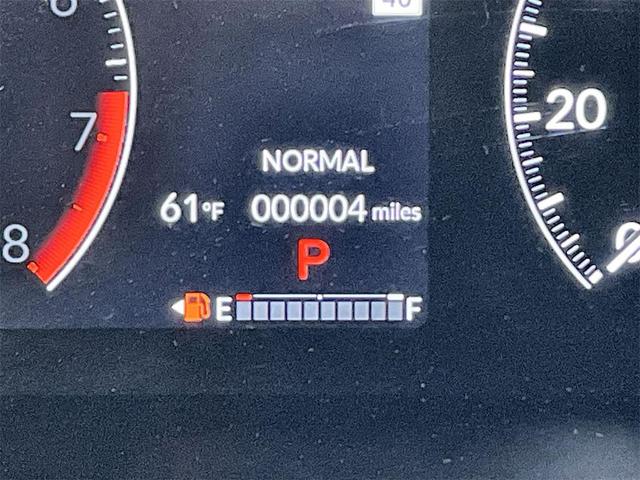 Photo of 2025 Milano Red Honda HR-V