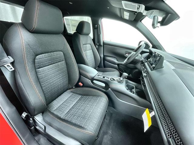 Photo of 2025 Milano Red Honda HR-V