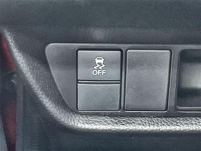 Photo of 2025 Milano Red Honda HR-V