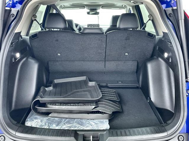 Photo of 2025 Still Night Pearl Honda CR-V