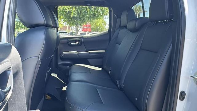 Photo of 2022 White Toyota Tacoma