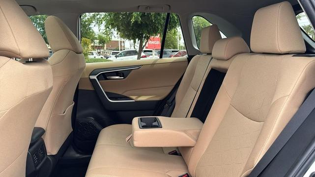 Photo of 2024 Ice Cap Toyota RAV4