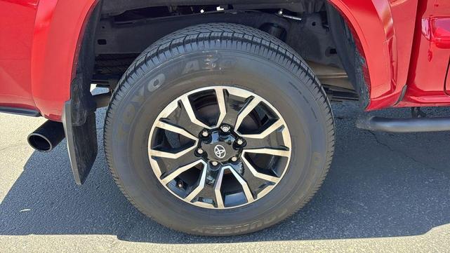 Photo of 2022 Barcelona Red Metallic Toyota Tacoma