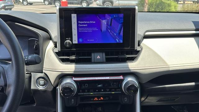 Photo of 2024 Ice Cap Toyota RAV4