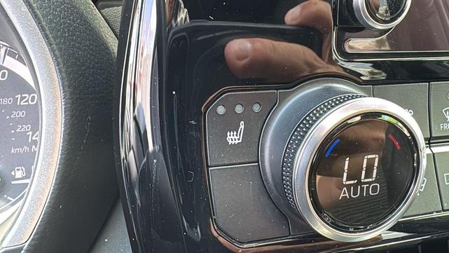 Photo of 2023 Celestial Silver Metallic Toyota Highlander