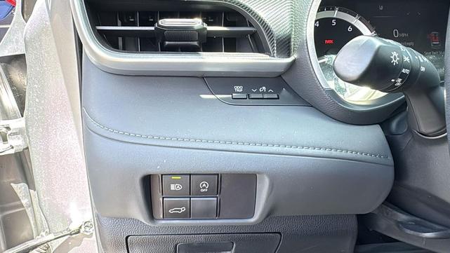 Photo of 2023 Celestial Silver Metallic Toyota Highlander