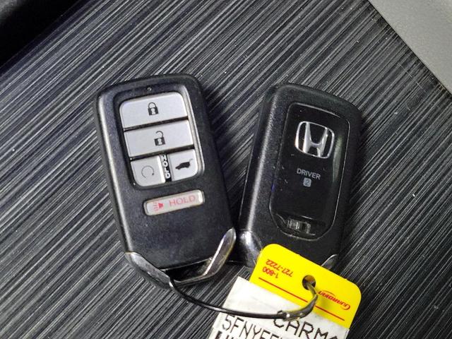 Photo of 2019 Blue Honda Pilot