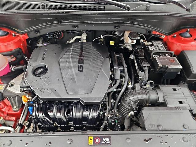 Photo of 2023 Red Hyundai SANTA FE