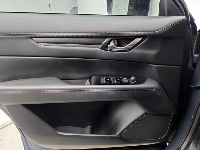 Photo of 2022 Gray Mazda CX-5
