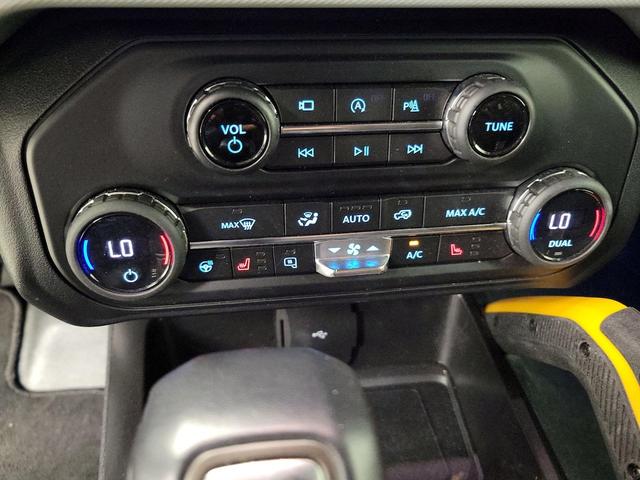 Photo of 2021 Gray Ford Bronco