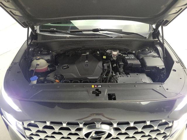 Photo of 2022 Gray Hyundai SANTA FE