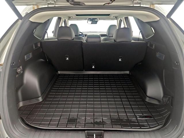 Photo of 2022 Silver Hyundai TUCSON