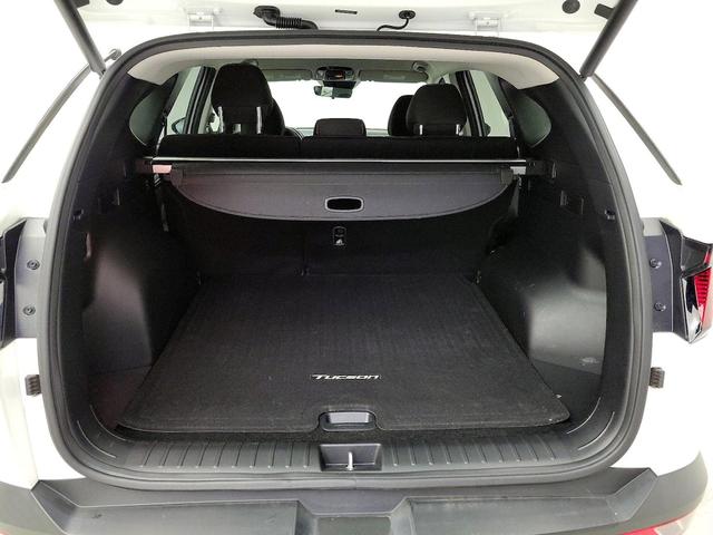 Photo of 2024 White Hyundai TUCSON