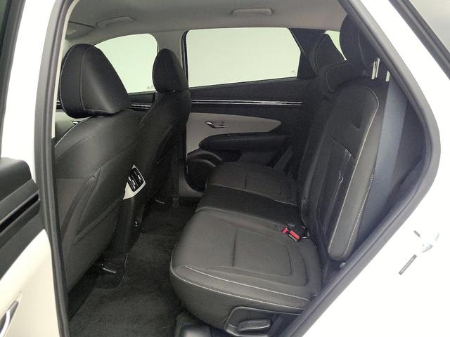 Photo of 2024 White Hyundai TUCSON