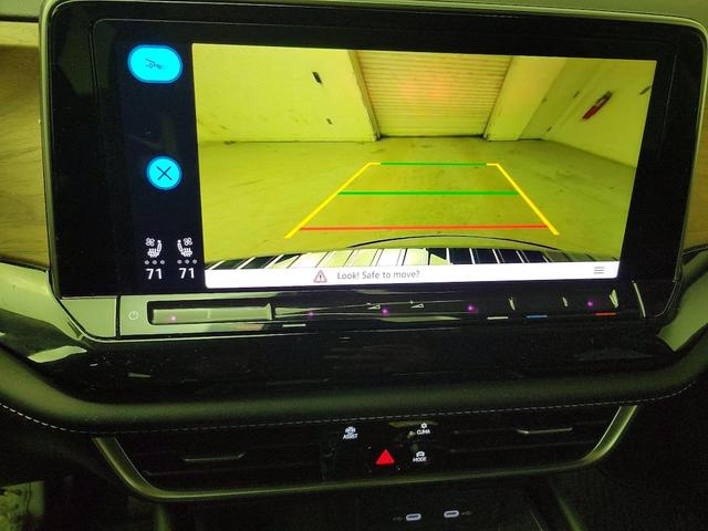 Photo of 2024 Gray Volkswagen Atlas