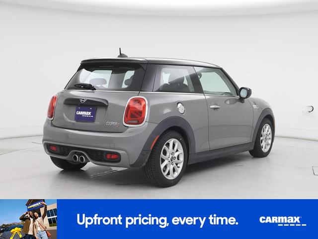 Photo of 2020 Gray MINI Hardtop