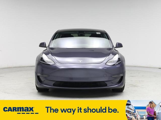 Photo of 2021 Gray Tesla Model 3