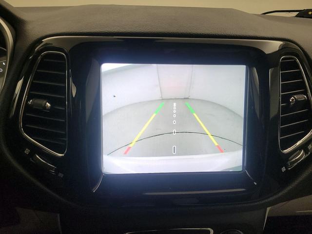 Photo of 2020 White Jeep Compass