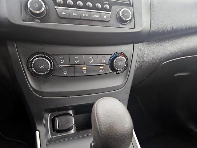 Photo of 2017 Silver Nissan Sentra