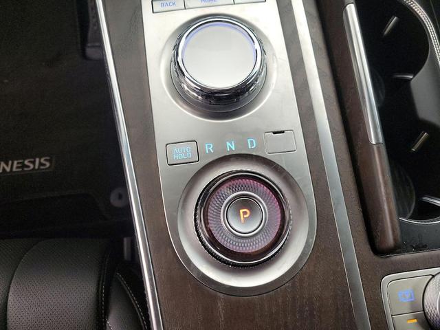 Photo of 2023 Black Genesis GV80