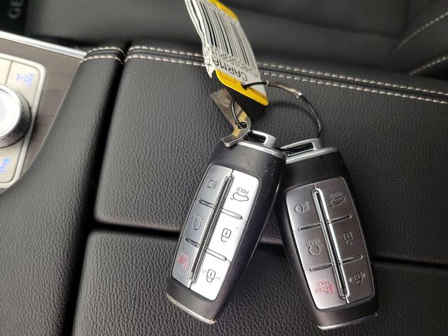 Photo of 2023 Black Genesis GV80