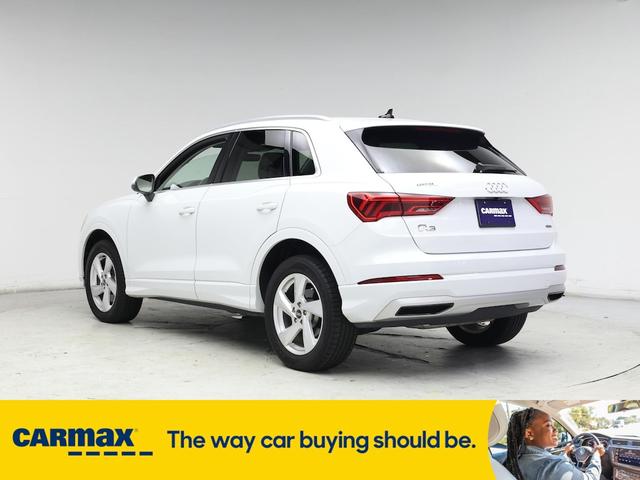 Photo of 2021 White Audi Q3