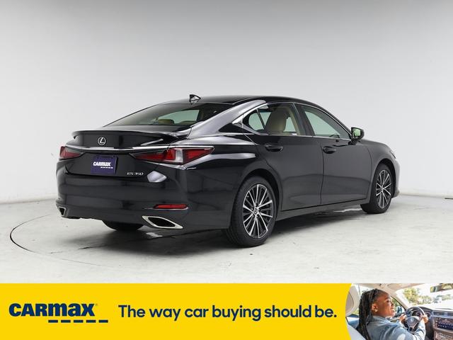 Photo of 2023 Black Lexus ES 350