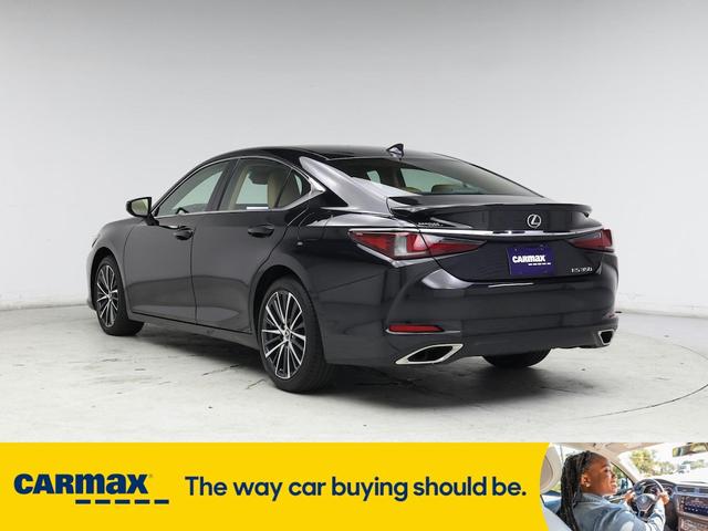 Photo of 2023 Black Lexus ES 350