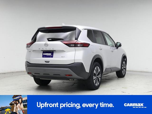 Photo of 2023 Silver Nissan Rogue