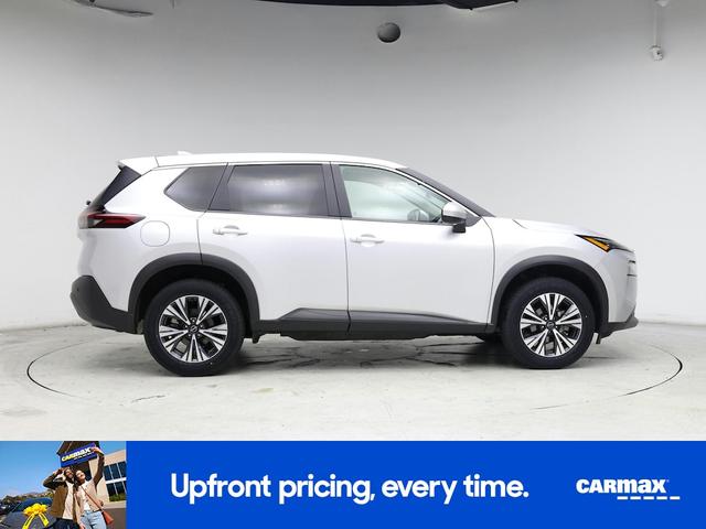 Photo of 2023 Silver Nissan Rogue