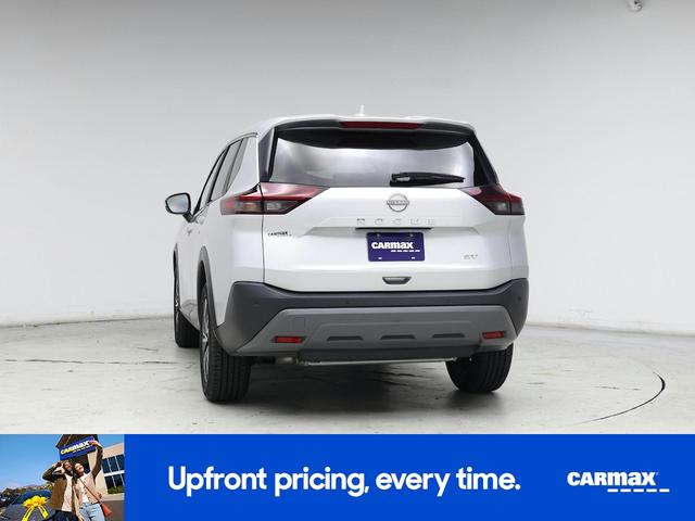 Photo of 2023 Silver Nissan Rogue