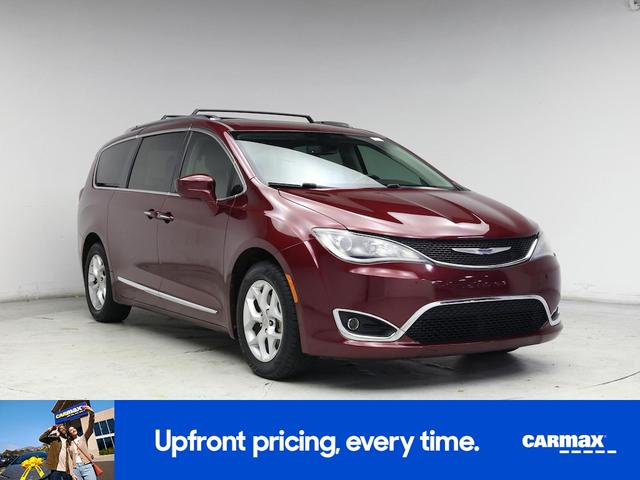 Photo of 2019 Burgundy Chrysler Pacifica