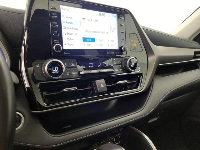 Photo of 2020 Purple Toyota Highlander