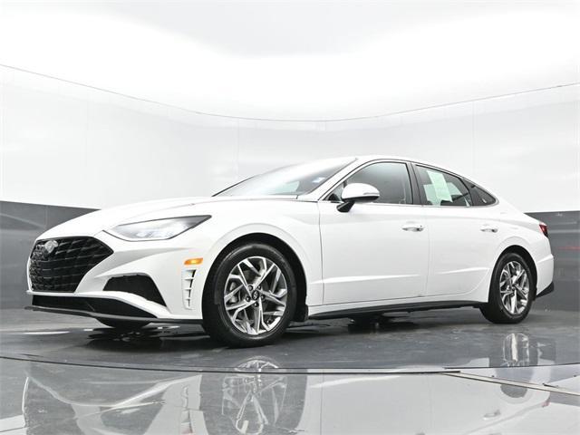 Photo of 2022 Quartz White Hyundai SONATA
