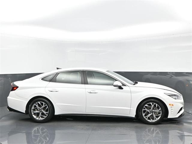 Photo of 2022 Quartz White Hyundai SONATA