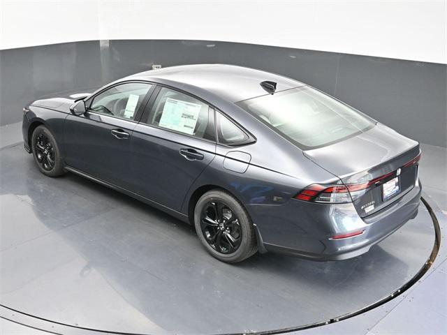 Photo of 2025 Meteorite Gray Metallic Honda Accord