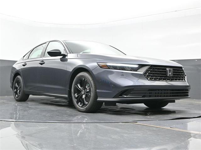 Photo of 2025 Meteorite Gray Metallic Honda Accord