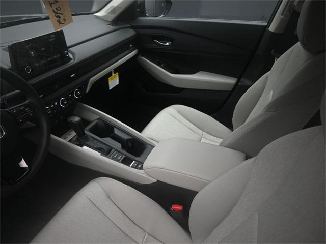 Photo of 2025 Meteorite Gray Metallic Honda Accord