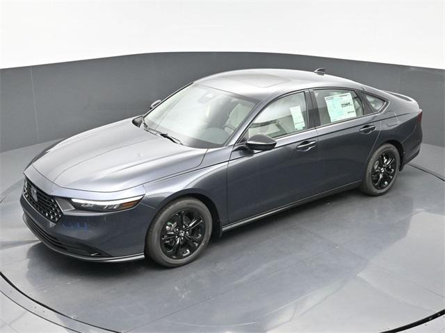 Photo of 2025 Meteorite Gray Metallic Honda Accord