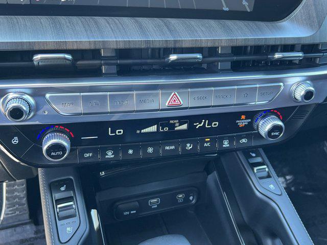 Photo of 2023 Dawning Red Kia Telluride