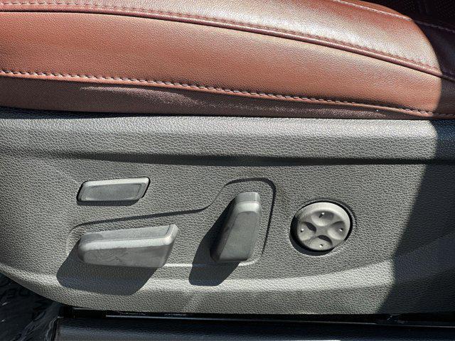 Photo of 2023 Dawning Red Kia Telluride