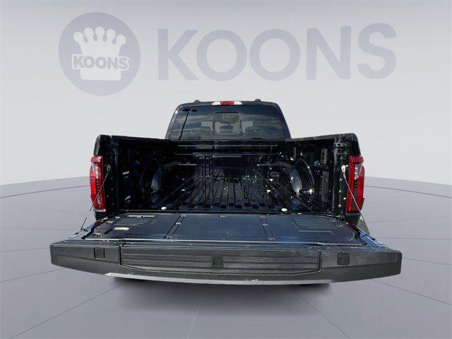 Photo of 2025 AGATE BLACK METALLIC Ford F-150